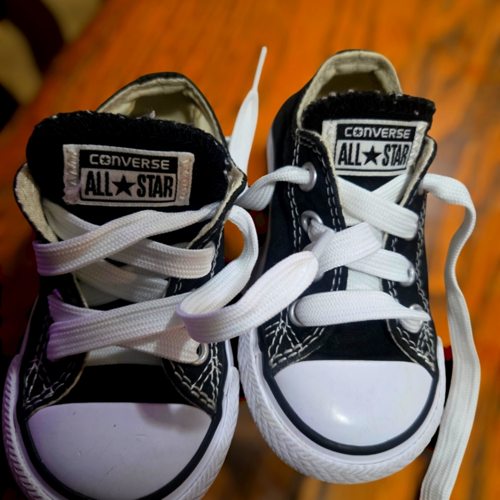 Converse black size 5 low tops